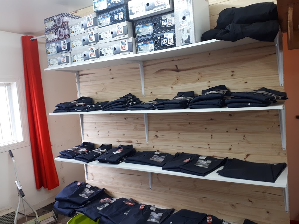 Vente et Location Dubois inc. | 5554 Chemin de lAéroport, Valcourt, QC J0E 2L0, Canada | Phone: (450) 532-2618