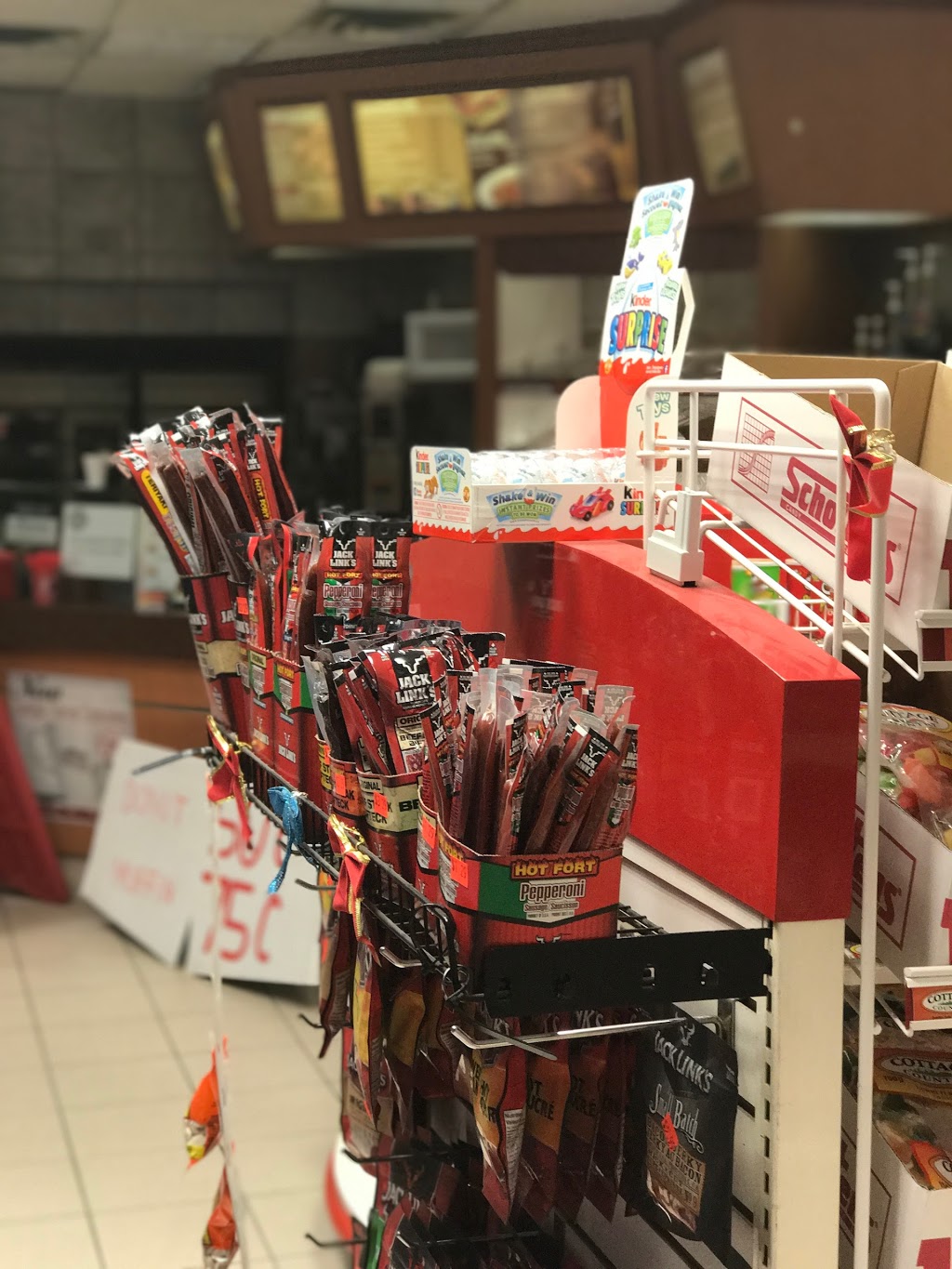 Esso | 59 Woodlawn Rd W, Guelph, ON N1H 1G8, Canada | Phone: (519) 821-0139