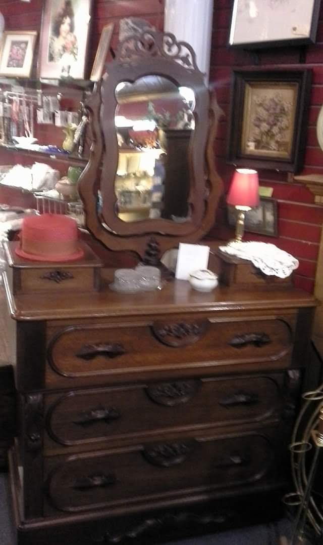 The Mulberry Tree | 49 Main St, Tonawanda, NY 14150, USA | Phone: (716) 693-7235