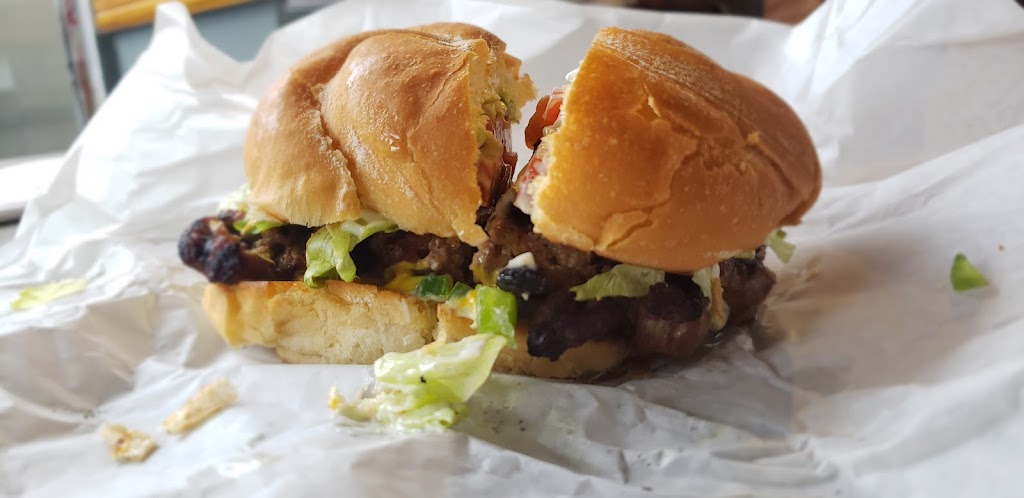 London Burgers | 471 Dundas St, London, ON N6B 1W3, Canada | Phone: (226) 663-3914