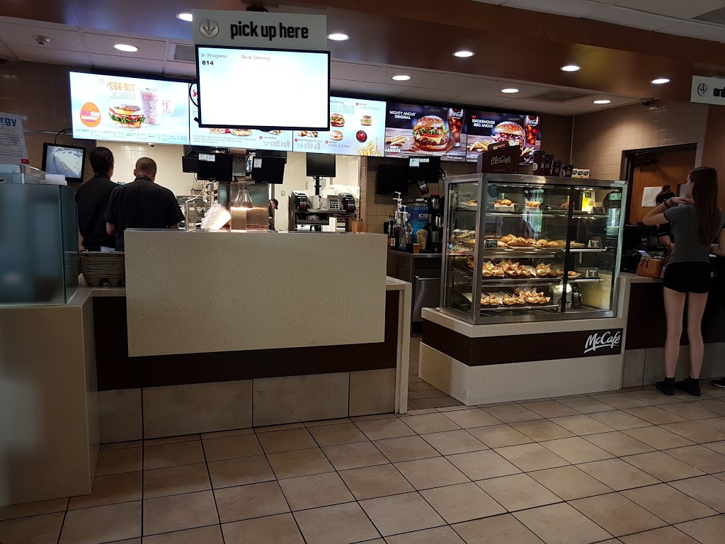 McDonalds | cafe | 385 Wellington Rd, London, ON N6C 4P9, Canada | 5196818944 OR +1 519-681-8944