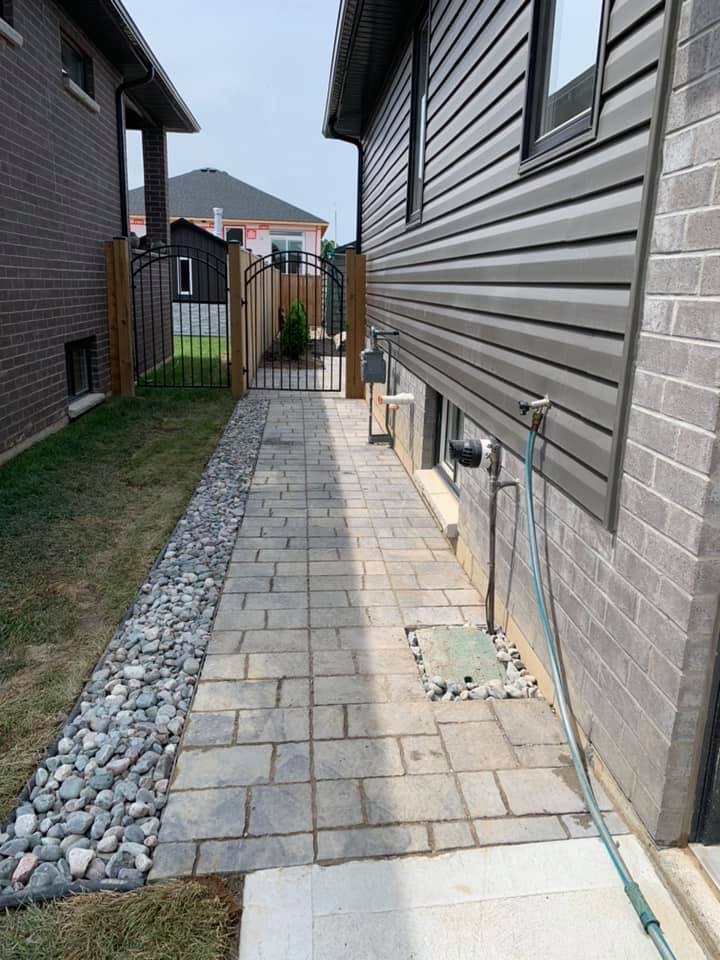 GK Excavating | 732 Road 6 E, Ruthven, ON N0P 2G0, Canada | Phone: (519) 564-7547