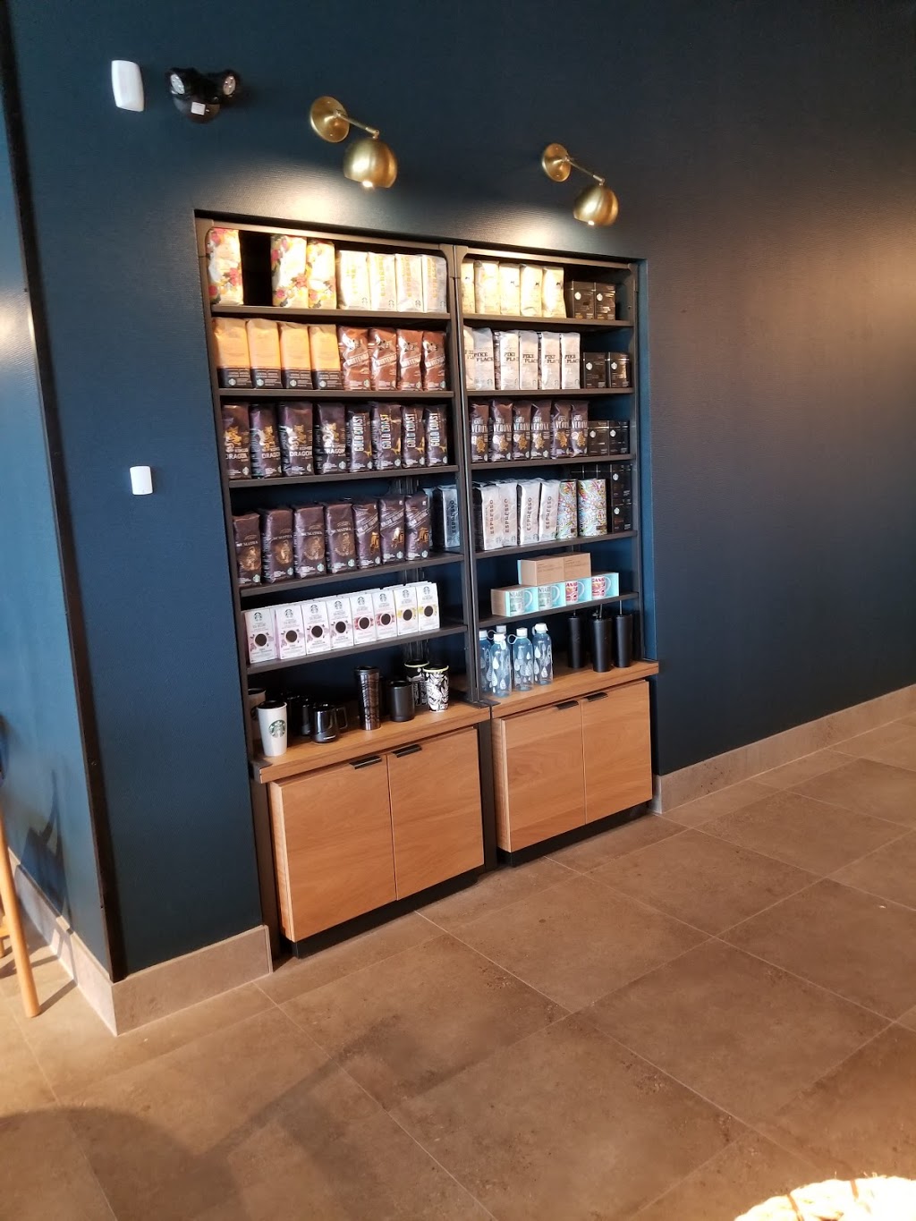 Starbucks | 894 Tower St S Unit 6, Fergus, ON N1M 3N7, Canada | Phone: (226) 979-3148