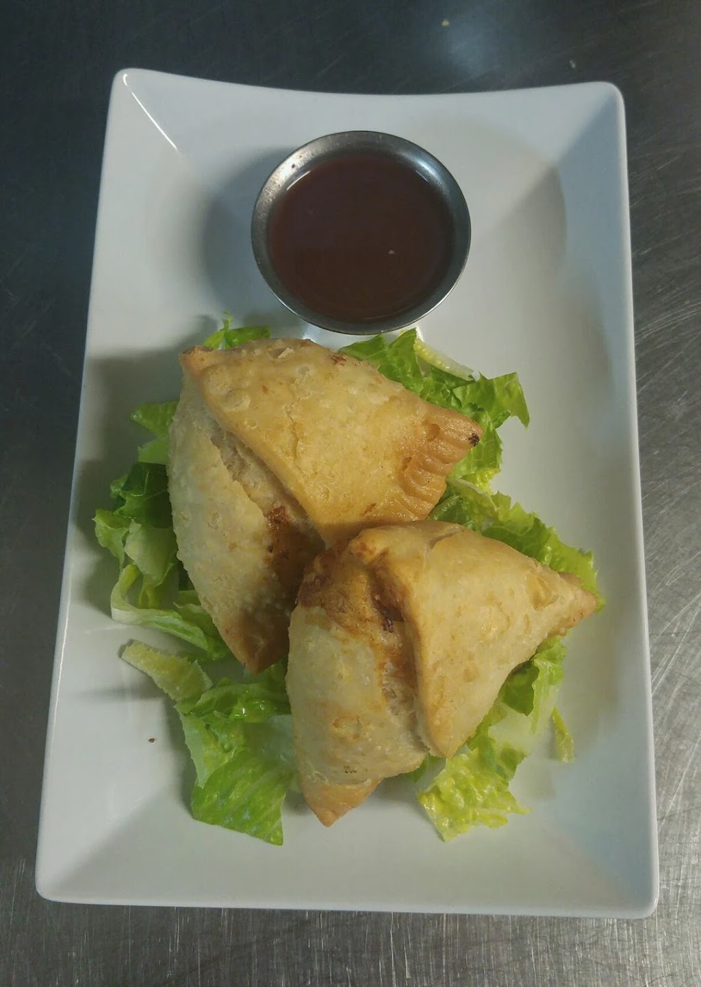 The Local TapHouse Bar and Grill | 1009 Mayor Magrath Dr S, Lethbridge, AB T1K 2P7, Canada | Phone: (403) 328-5644