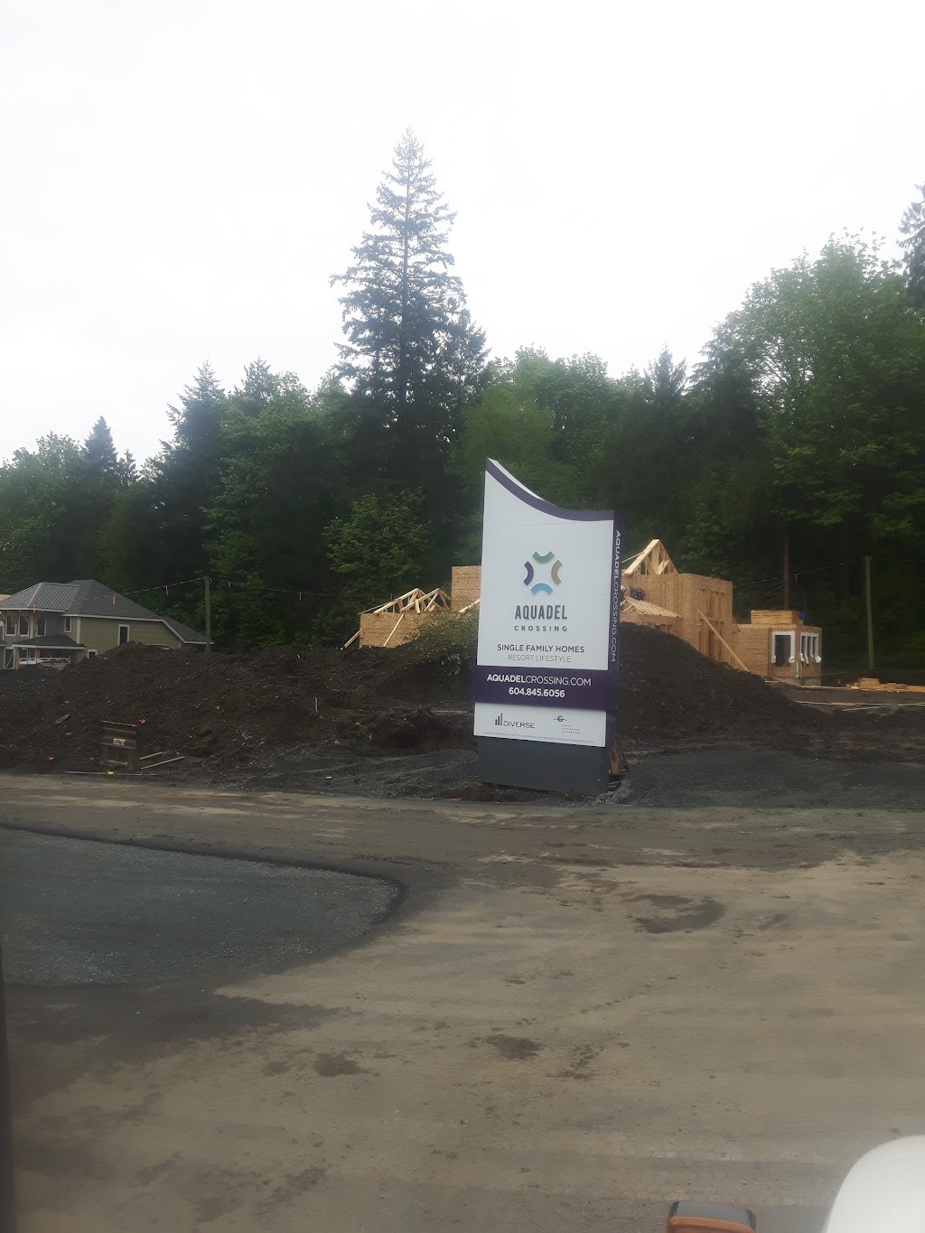 Aquadel Crossing | 1885 Columbia Valley Rd, Lindell Beach, BC V2R 4W6, Canada | Phone: (604) 858-2840
