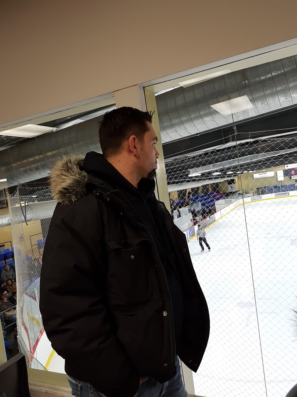 Arena Madeleine Auclair | 451 Rue Saint-André S, Farnham, QC J2N 2B8, Canada | Phone: (450) 293-3326 ext. 305