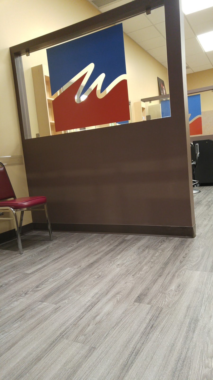 Ultracuts Hair Experts | 400 North Town Road, Winnipeg, MB R3Y 0Y3 North Town Road, Winnipeg, MB R3Y 0Y3, Canada | Phone: (204) 221-8408