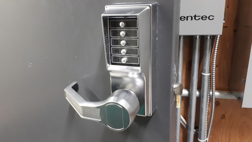 EA Locksmith Waterloo | 54 Weber St S Unit A, Waterloo, ON N2J 1Z7, Canada | Phone: (519) 870-8026