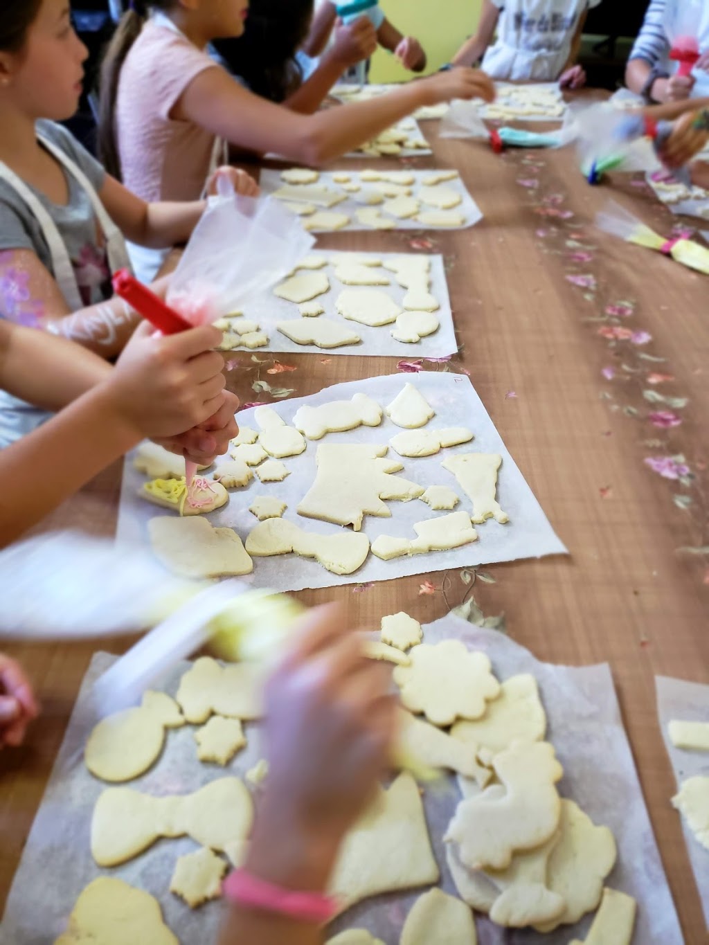 Atelier Du Biscuit | 440 Bd Ivan Pavlov, Laval, QC H7M 4J5, Canada | Phone: (450) 933-7720