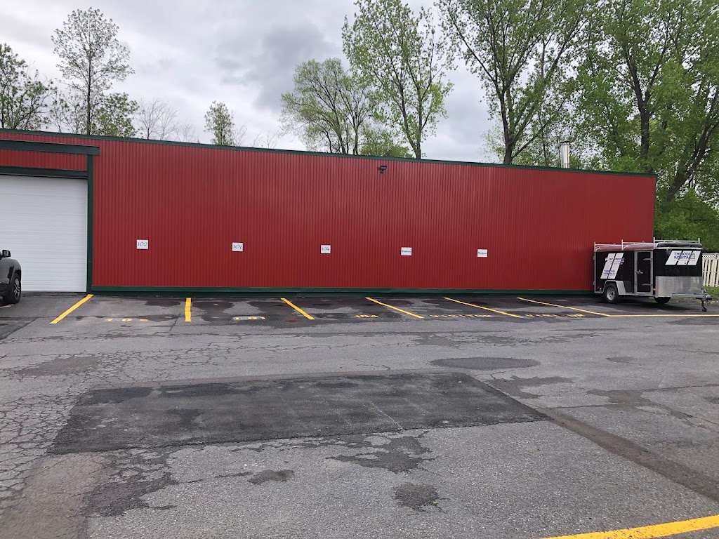 Les Cours Salaberry ( LOFTS et ENTREPOTS A LOUER ) | 141 Rue de Salaberry #100, Saint-Jean-sur-Richelieu, QC J3B 6R2, Canada | Phone: (514) 947-0946