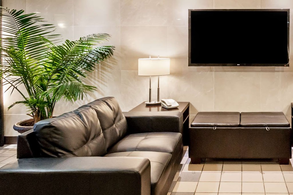 Super 8 by Wyndham Airdrie AB | 815 East Lake Blvd NE, Airdrie, AB T4A 2G4, Canada | Phone: (403) 948-4188