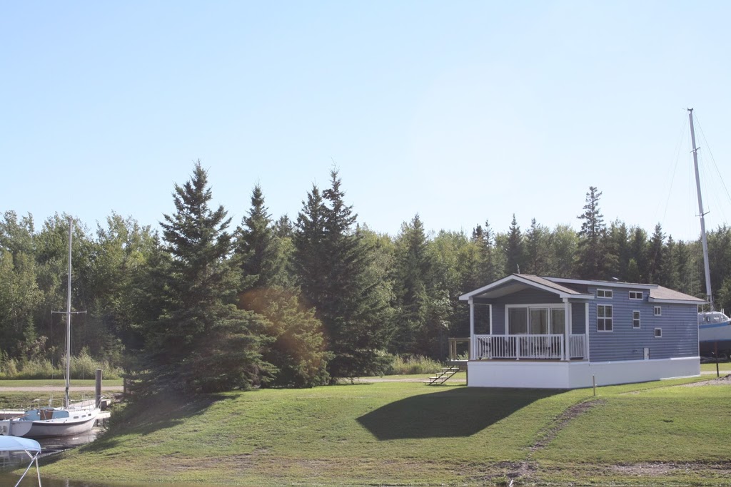 Silver Harbour Marine Resort | George’s Way, Arnes, MB R0C 0C0, Canada | Phone: (204) 642-7245