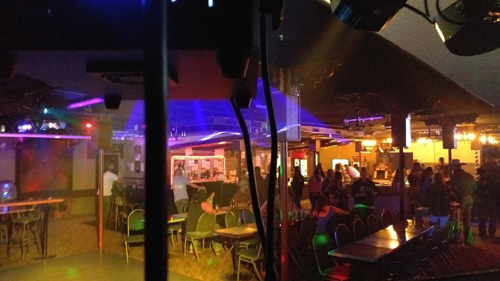 Red Baron Inn | 5011 50 St, Barrhead, AB T7N 1L1, Canada | Phone: (780) 674-2336