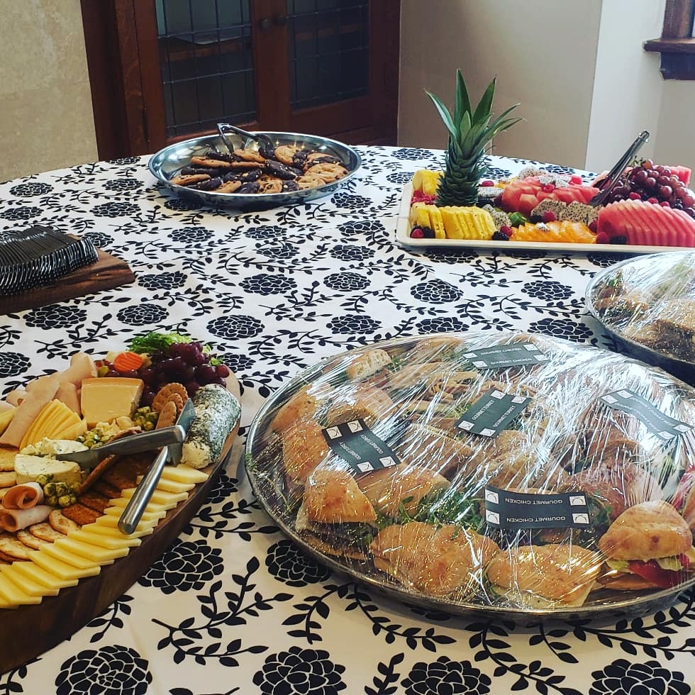 Krew kitchen and catering | 317 Atherley Rd, Orillia, ON L3V 1N8, Canada | Phone: (705) 259-5739
