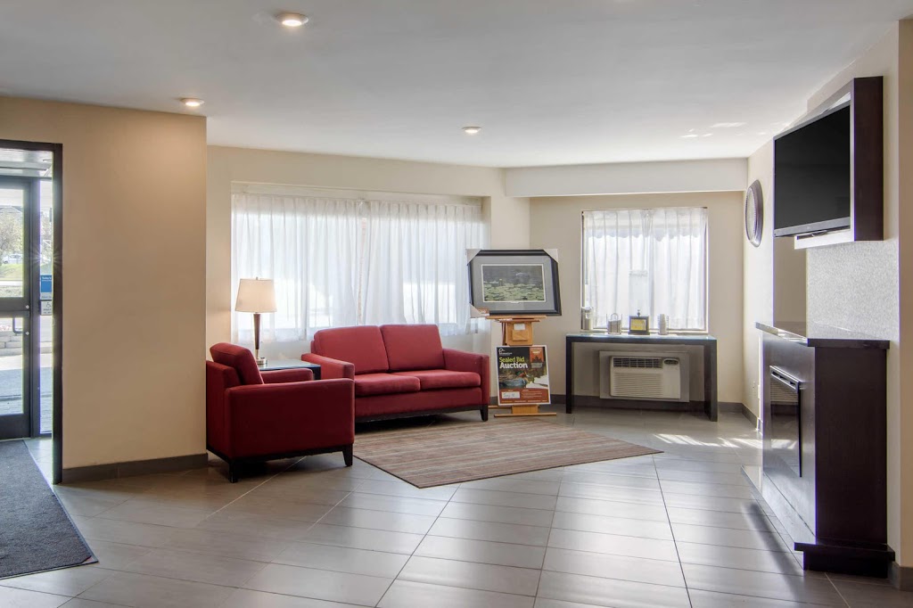 Comfort Inn | 2171 Regent St S, Sudbury, ON P3E 5V3, Canada | Phone: (705) 522-1101