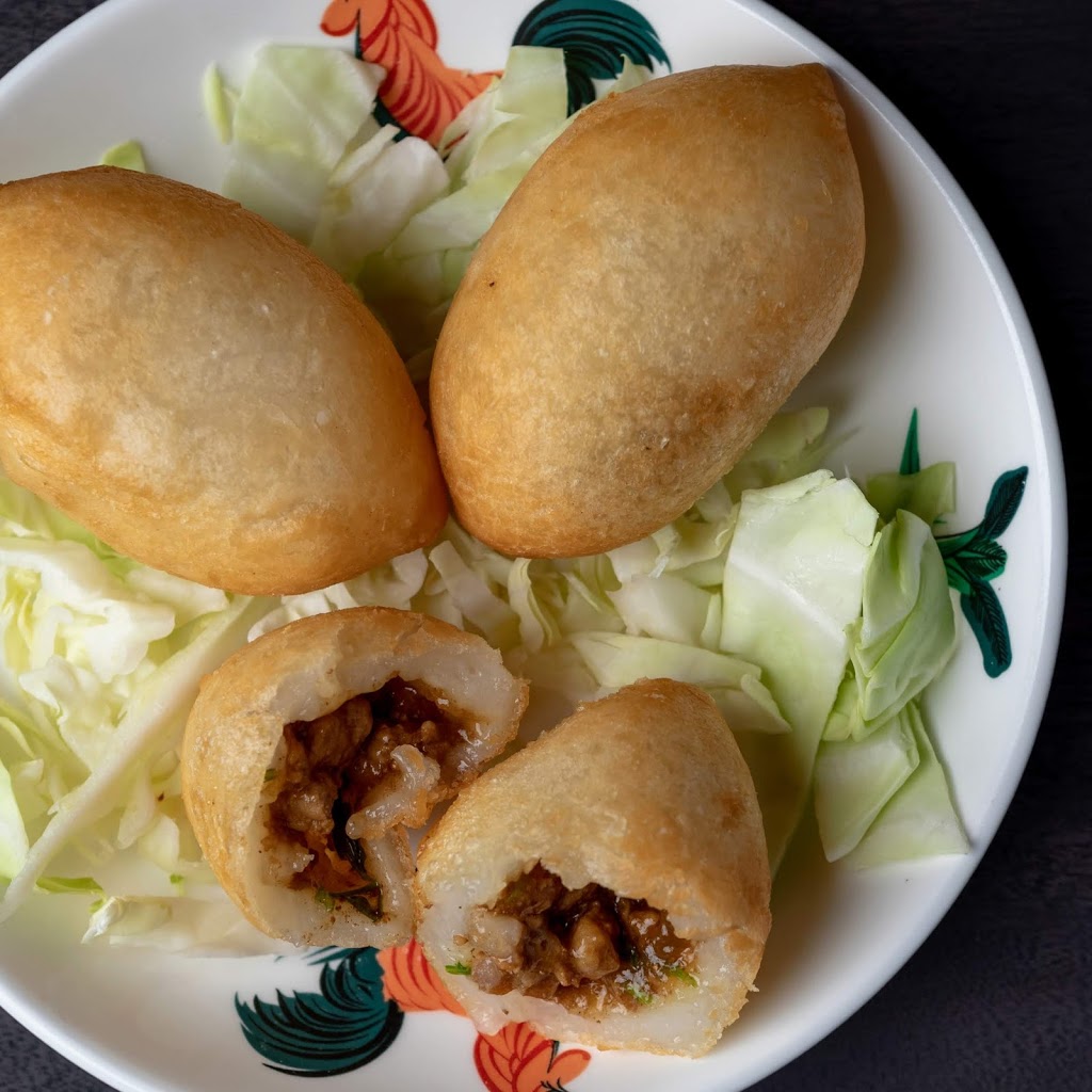 Hons Wonton House - Olympic Village | 25 E 2nd Ave, Vancouver, BC V5T 1B3, Canada | Phone: (604) 708-0306