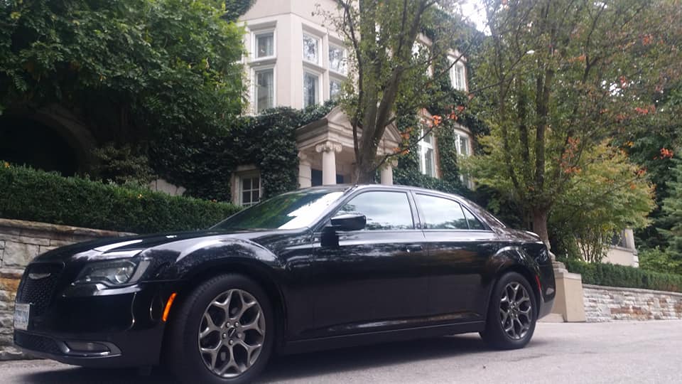 Pearson Jenhenge Taxi-Limo | 6 Stonehenge Crescent, Scarborough, ON M1G 2P6, Canada | Phone: (416) 731-6006