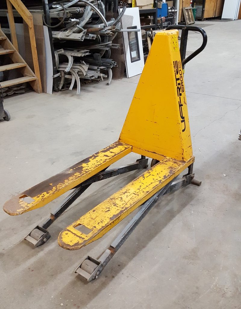 King Materials Handling Ltd | 1464 Crumlin Sideroad, London, ON N5V 1S1, Canada | Phone: (519) 663-1036