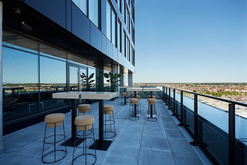 Hôtel Escad Quartier DIX30 | 9156 Boulevard Leduc, Brossard, QC J4Y 0L2, Canada | Phone: (450) 500-9156