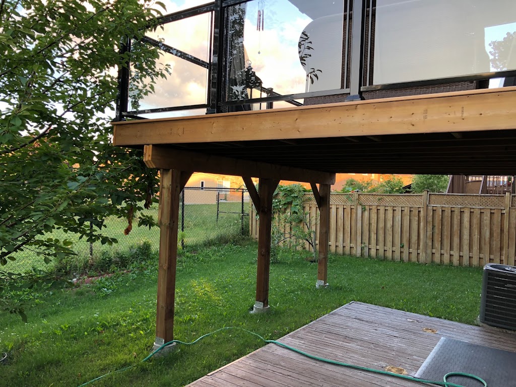 Barrie Deck Builder | point of interest | 110 Little Ave, Barrie, ON L4N 4K8, Canada | 7054670627 OR +1 705-467-0627