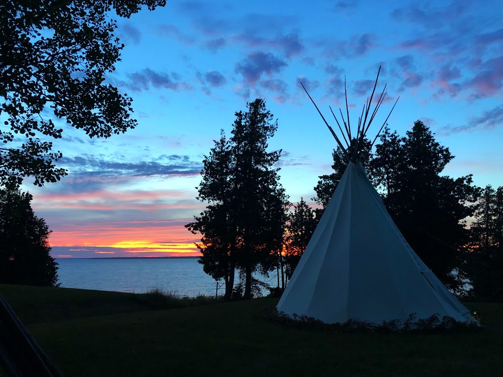 Endaa-Aang | 24 Lake Rd, Little Current, ON P0P 1K0, Canada | Phone: (705) 368-0548