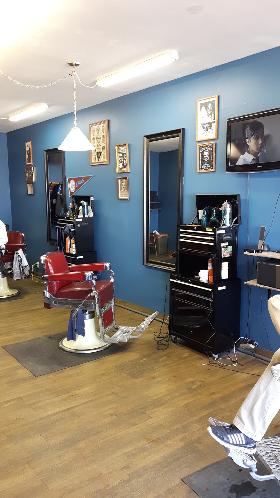 Eastside Barbershop | 5729 Tecumseh Rd E, Windsor, ON N8T 1E1, Canada | Phone: (519) 945-0888