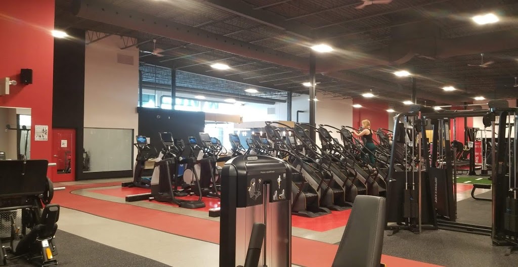 World Gym Sherbrooke | 3350 De, Boulevard De Portland, Sherbrooke, QC J1L 1K1, Canada | Phone: (819) 416-2500