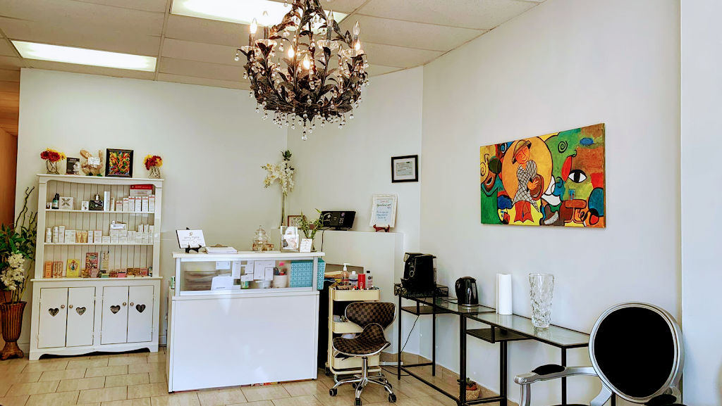 Jenny Palma Medical Aesthetics: Facelifts and Body Contouring Cl | 2261 Bloor St W 2nd Floor, Toronto, ON M6S 1N8, Canada | Phone: (647) 966-7546