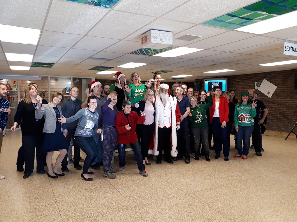 Neufchatel High School | 3600 Avenue Chauveau, Québec, QC G2C 1A1, Canada | Phone: (418) 686-4040 ext. 4064