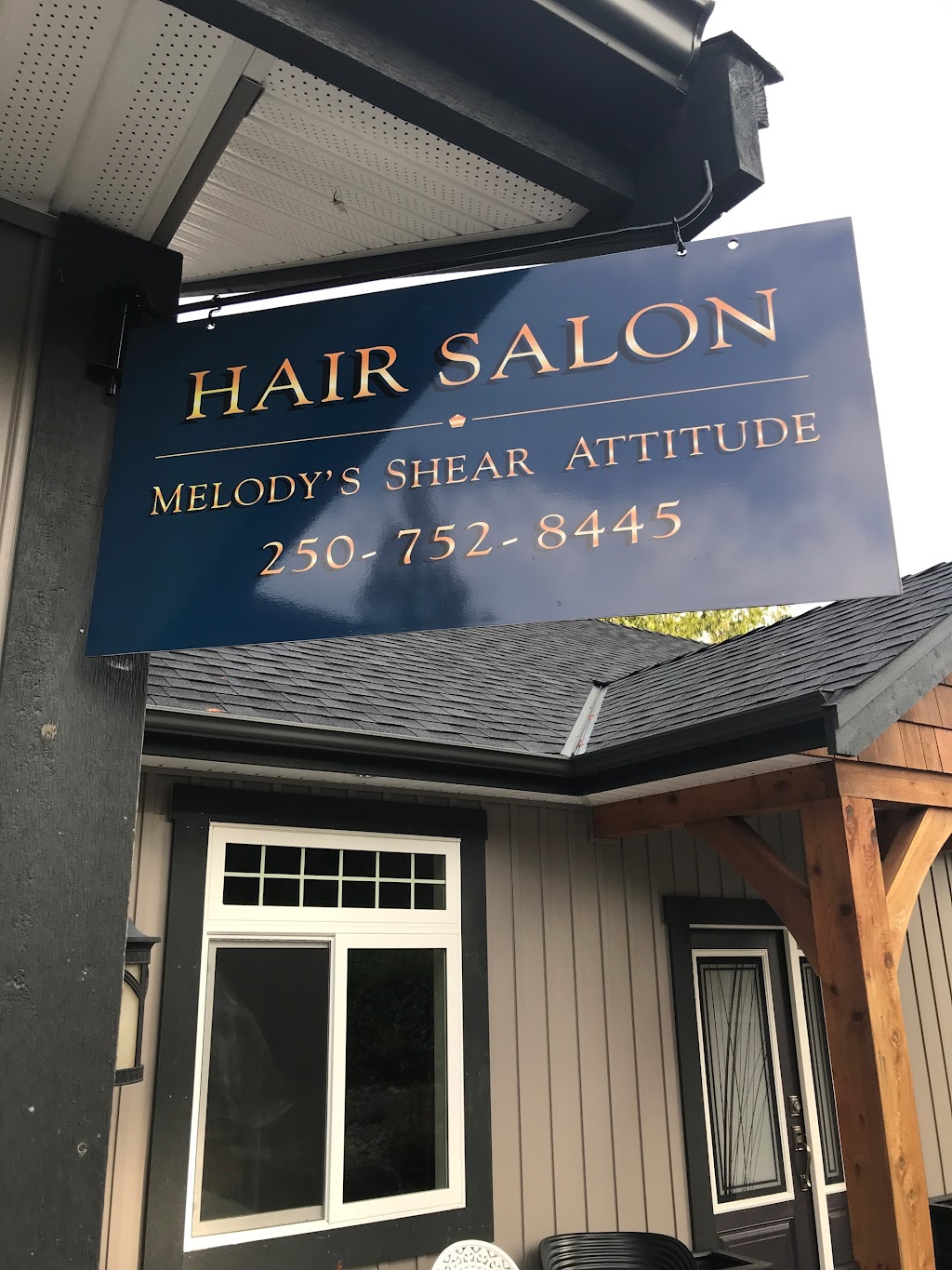 Melodys Shear Attitude | 1275 Centre Rd, Qualicum Beach, BC V9K 2G3, Canada | Phone: (250) 752-8445
