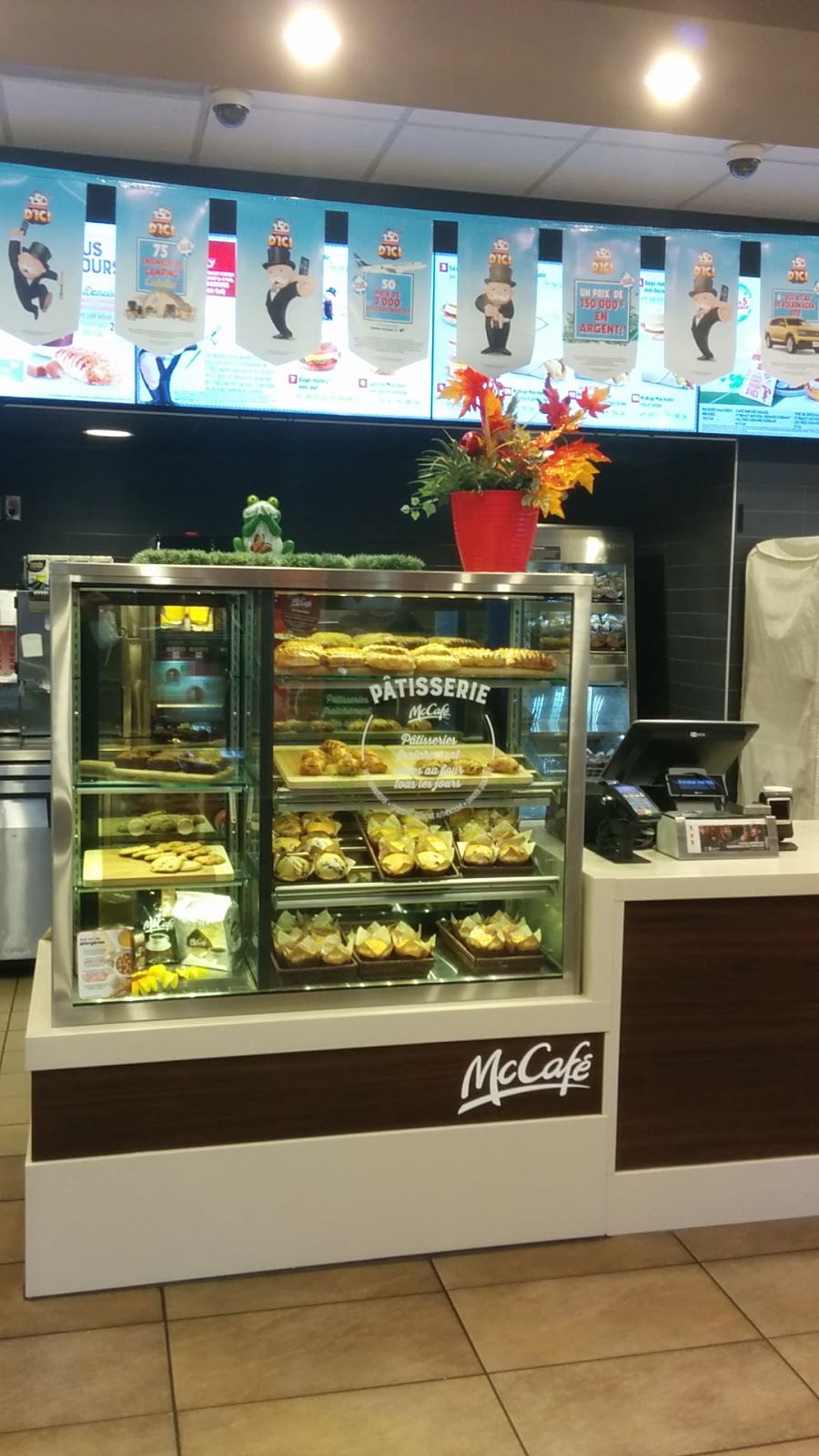 McDonalds | 661 Boul. Du Séminaire, Saint-Jean-sur-Richelieu, QC J3B 5M2, Canada | Phone: (450) 348-4664