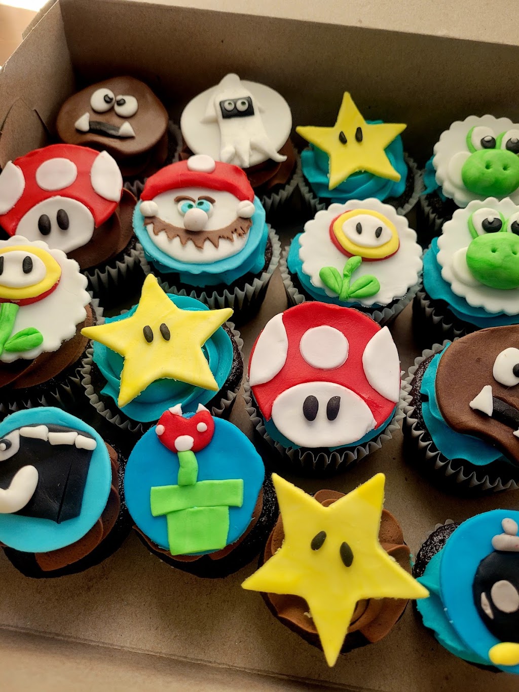 Pâtisserie Crazy about CupCakes | 81 Avenue St Louis, Beaconsfield, QC H9W 4X8, Canada | Phone: (514) 969-8988