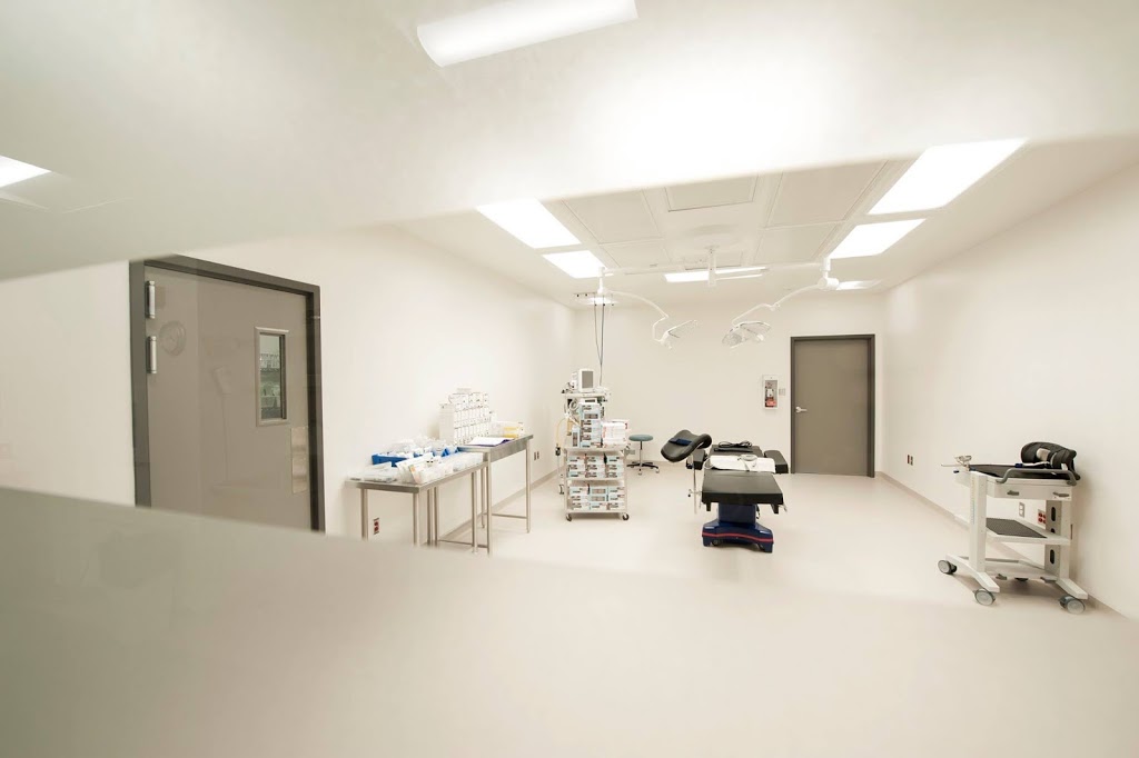 Centre De Chirurgie Esthetique | doctor | 1000 Boulevard Lionel-Groulx, Sherbrooke, QC J1L 1V7, Canada | 8198220442 OR +1 819-822-0442