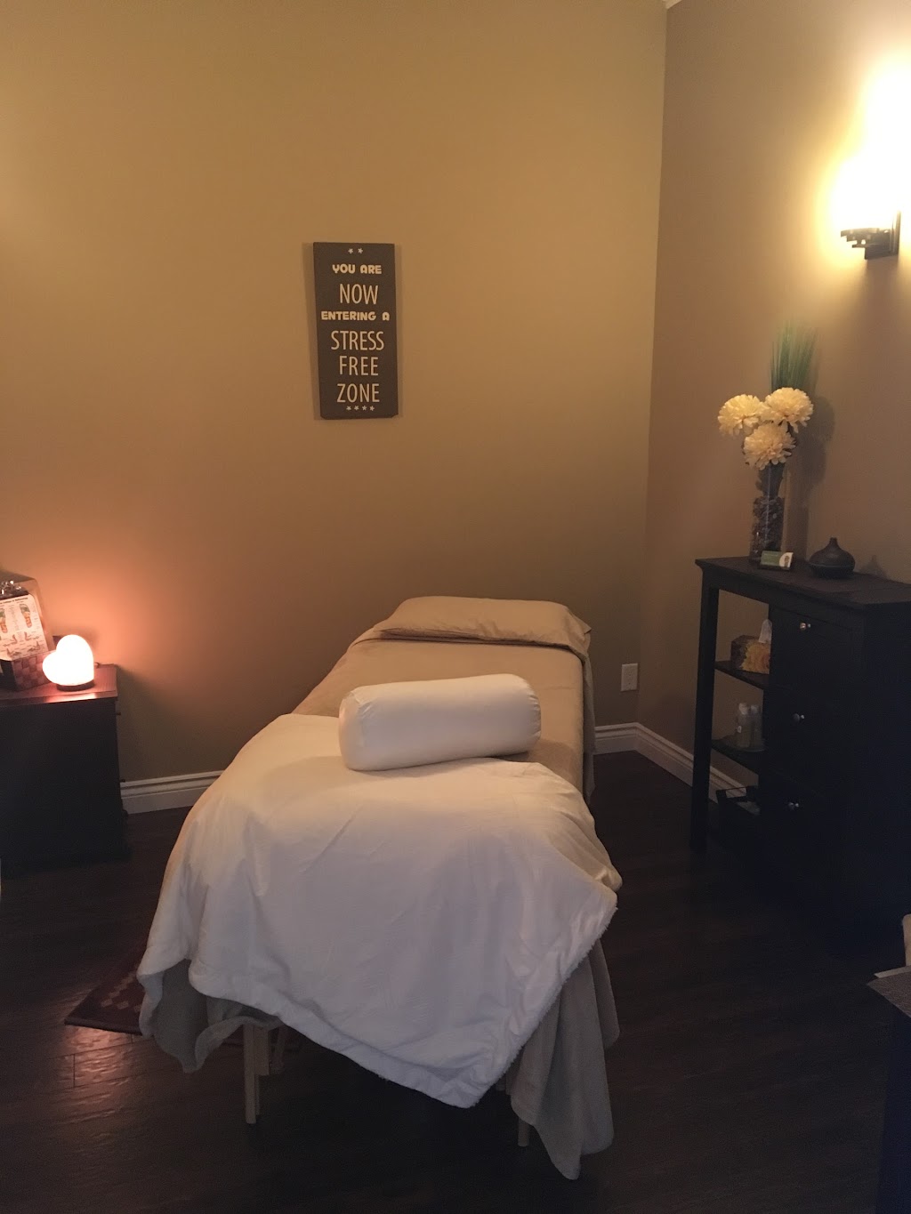 White Pine Massage and Wellness | 5-110 North Kinton Avenue, Huntsville, ON P1H 0A9, Canada | Phone: (416) 999-2015