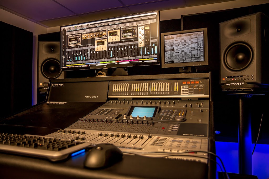 Random Music Studio | 380 Rue des Berges, Trois-Rivières, QC G8Y 5J2, Canada | Phone: (819) 266-6529