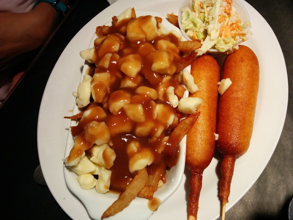 Chez Laurie | 612 Boulevard Renault, Beauceville, QC G5X 1M9, Canada | Phone: (418) 774-3774