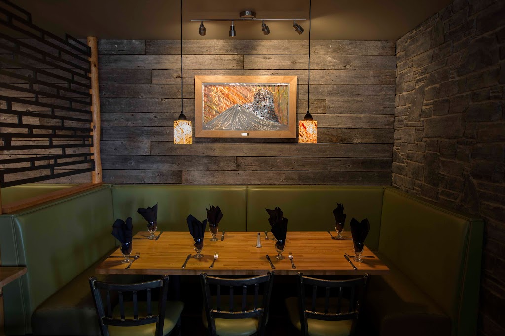 Whitehorn Bistro | 1 Whitehorn Rd, Lake Louise, AB T0L 1E0, Canada | Phone: (403) 522-1310