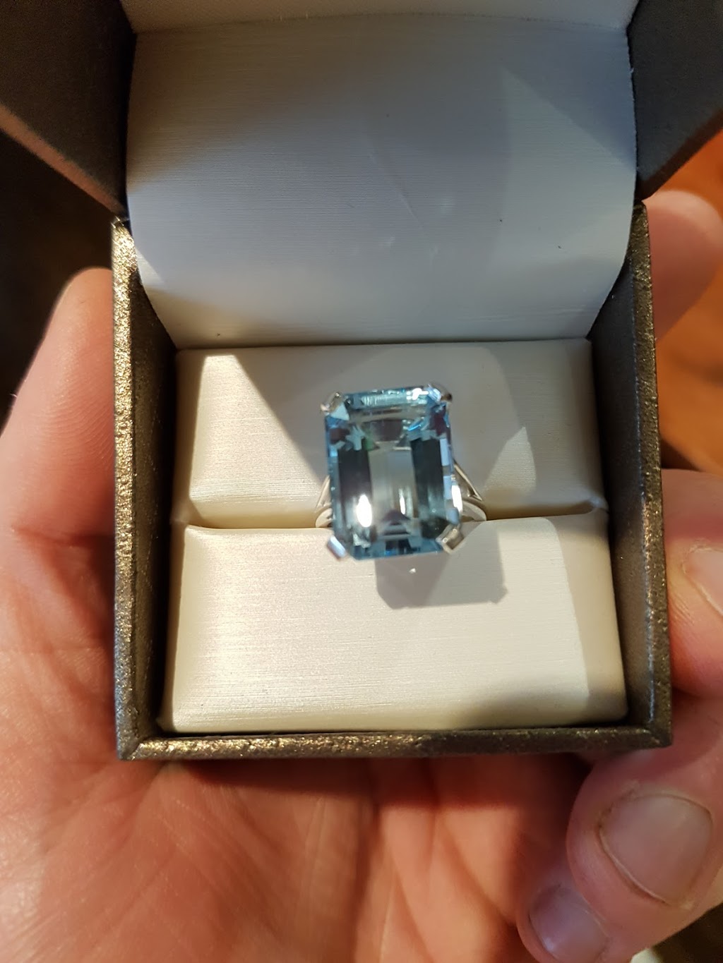 Precision Jewellers | 2755 Howard Ave, Windsor, ON N8X 3X7, Canada | Phone: (519) 253-6084