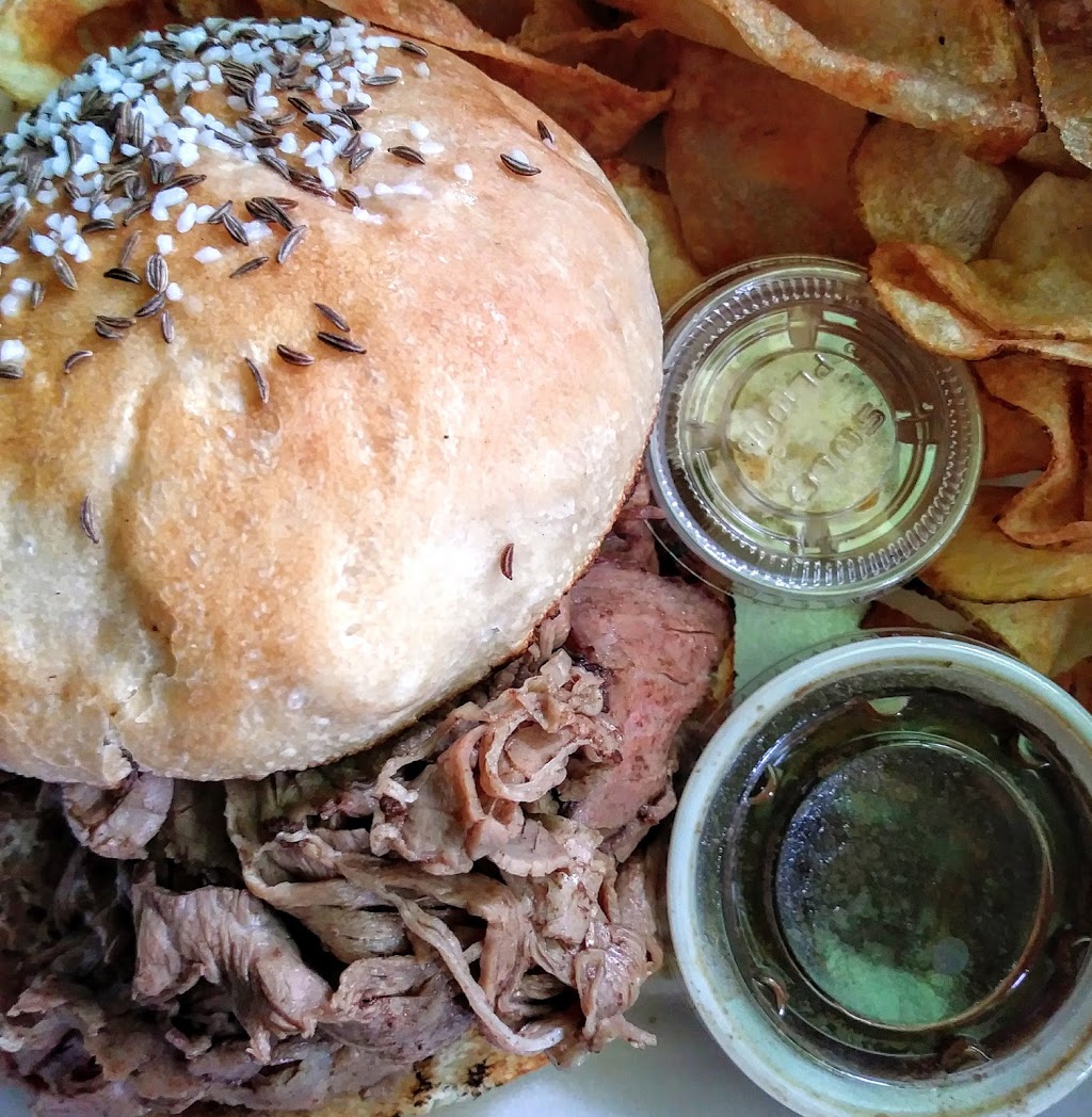 Scipione Deli | 3010 Pine Ave, Niagara Falls, NY 14301, USA | Phone: (716) 285-8686