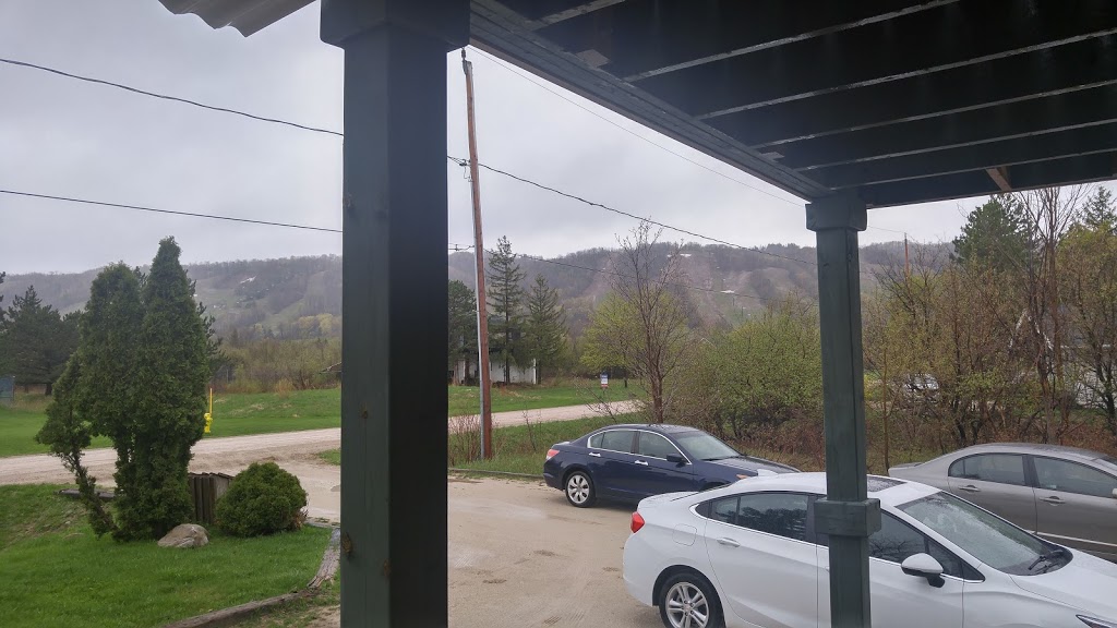 Blue Mountain House Chalet Rental | 141 Tyrolean Ln, The Blue Mountains, ON L9Y 0N7, Canada | Phone: (705) 444-0424