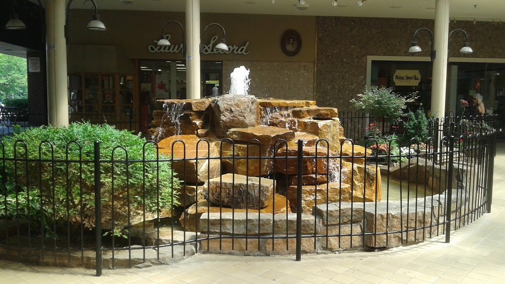Humbertown Shopping Centre | 270 The Kingsway, Etobicoke, ON M9A 3T7, Canada | Phone: (416) 239-2012