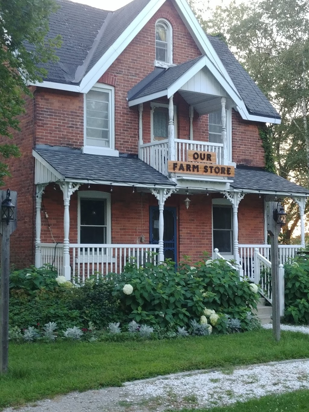 Our Farm Store - 1876 Heritage Farms Inc. | 1929 Penetanguishene Rd, Barrie, ON L4M 4Y8, Canada | Phone: (705) 558-9950