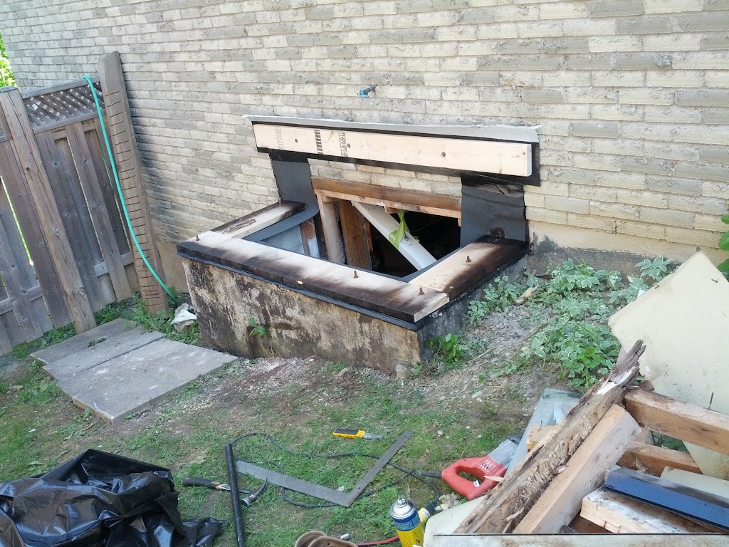 Toronto Skylight Services | 11 Eccleston Dr, Toronto, ON M4A 1K2, Canada | Phone: (647) 460-1712