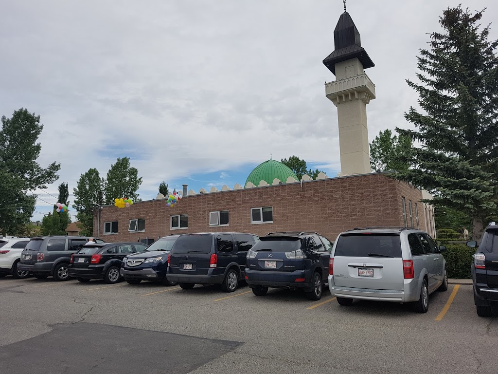 SW Masjid/Mosque - Calgary Islamic Center | 5615 14 Ave SW, Calgary, AB T3H 2E8, Canada | Phone: (403) 242-1637