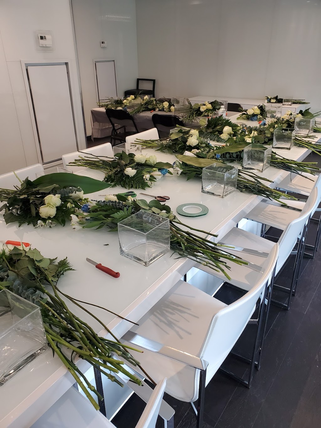 Floresco Kitchener Florist | 204 Tall Grass Cres, Kitchener, ON N2P 2N3, Canada | Phone: (519) 624-8824
