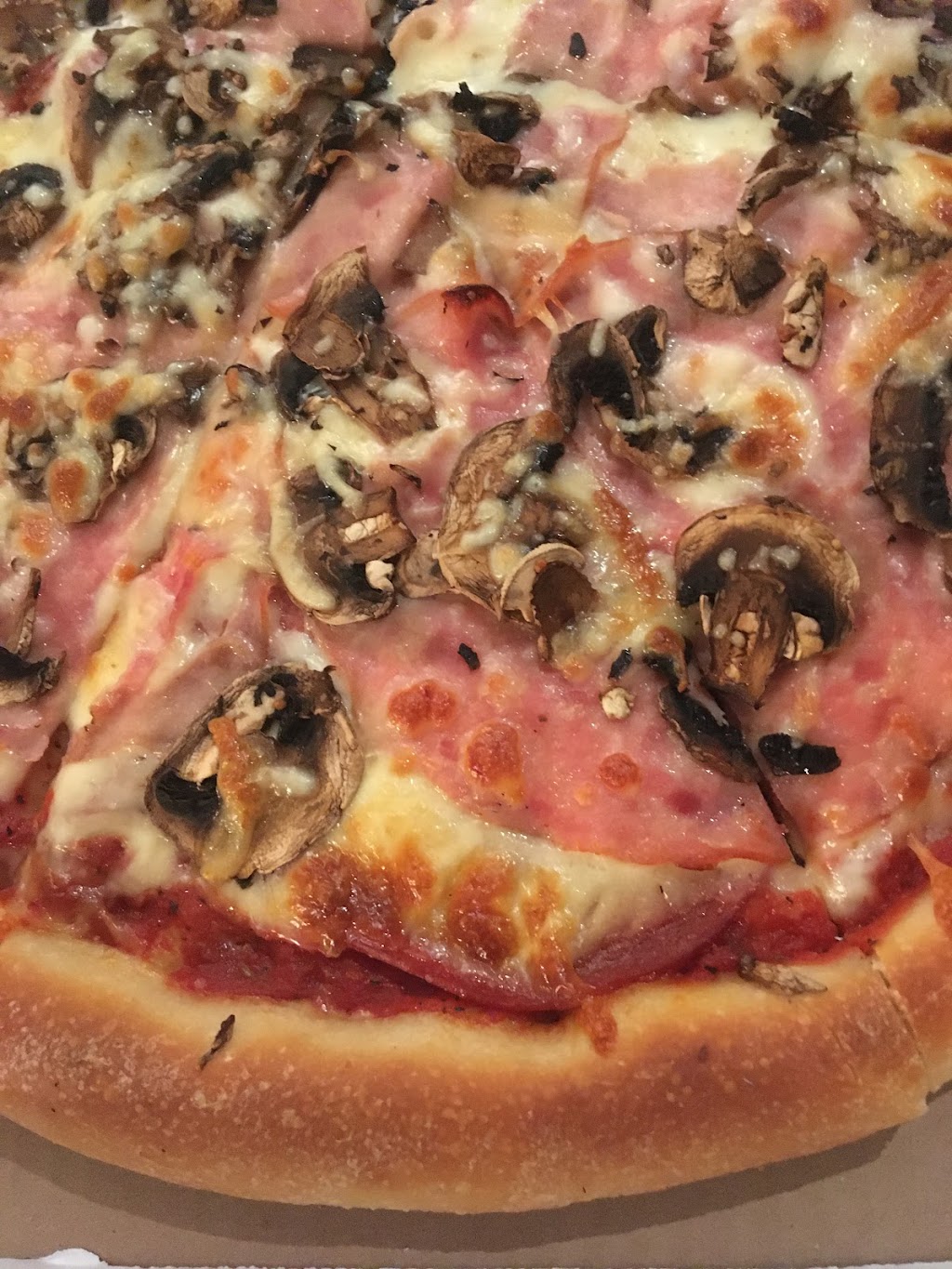 Snickers Restaurant | 4591 Marine Ave, Powell River, BC V8A 2K7, Canada | Phone: (604) 485-8441