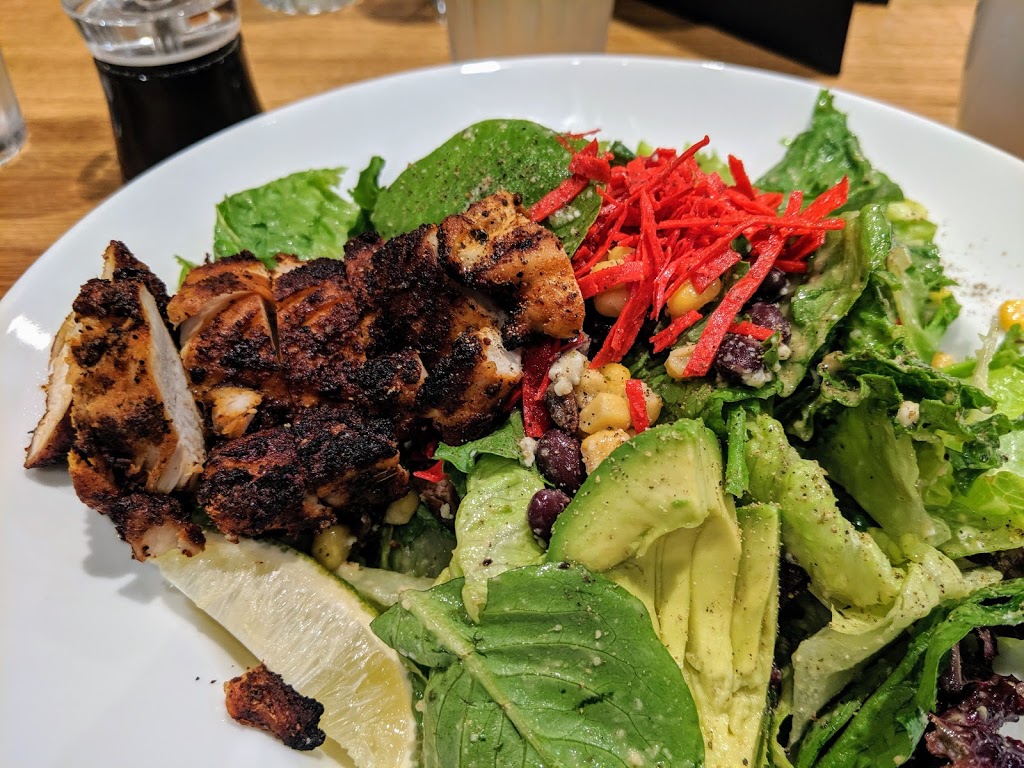 Earls Kitchen + Bar | 4250 Calgary Trail NW, Edmonton, AB T6J 6Y8, Canada | Phone: (780) 439-5888
