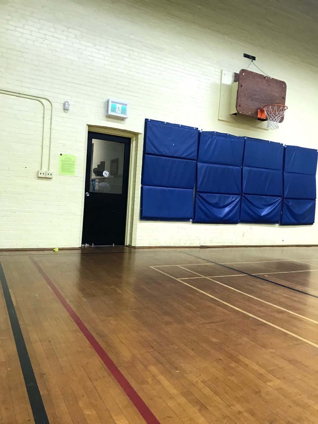 GSU Pub | 16 Bancroft Ave, Toronto, ON M5S 1C1, Canada | Phone: (416) 971-8466