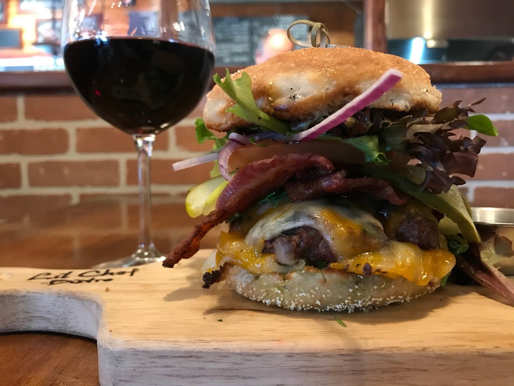 Lil Chef Bistro | 40365 Tantalus Rd, Squamish, BC V0N 1T0, Canada | Phone: (604) 390-2433