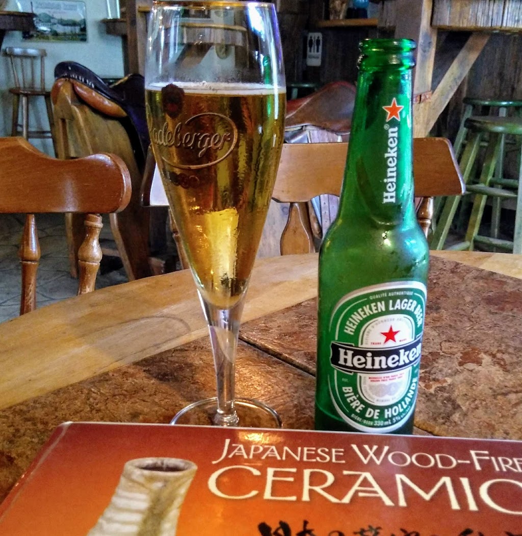 The Old Stable Pub | 114 Lakeshore Rd W #1, Mississauga, ON L5H 1E8, Canada | Phone: (905) 278-1101